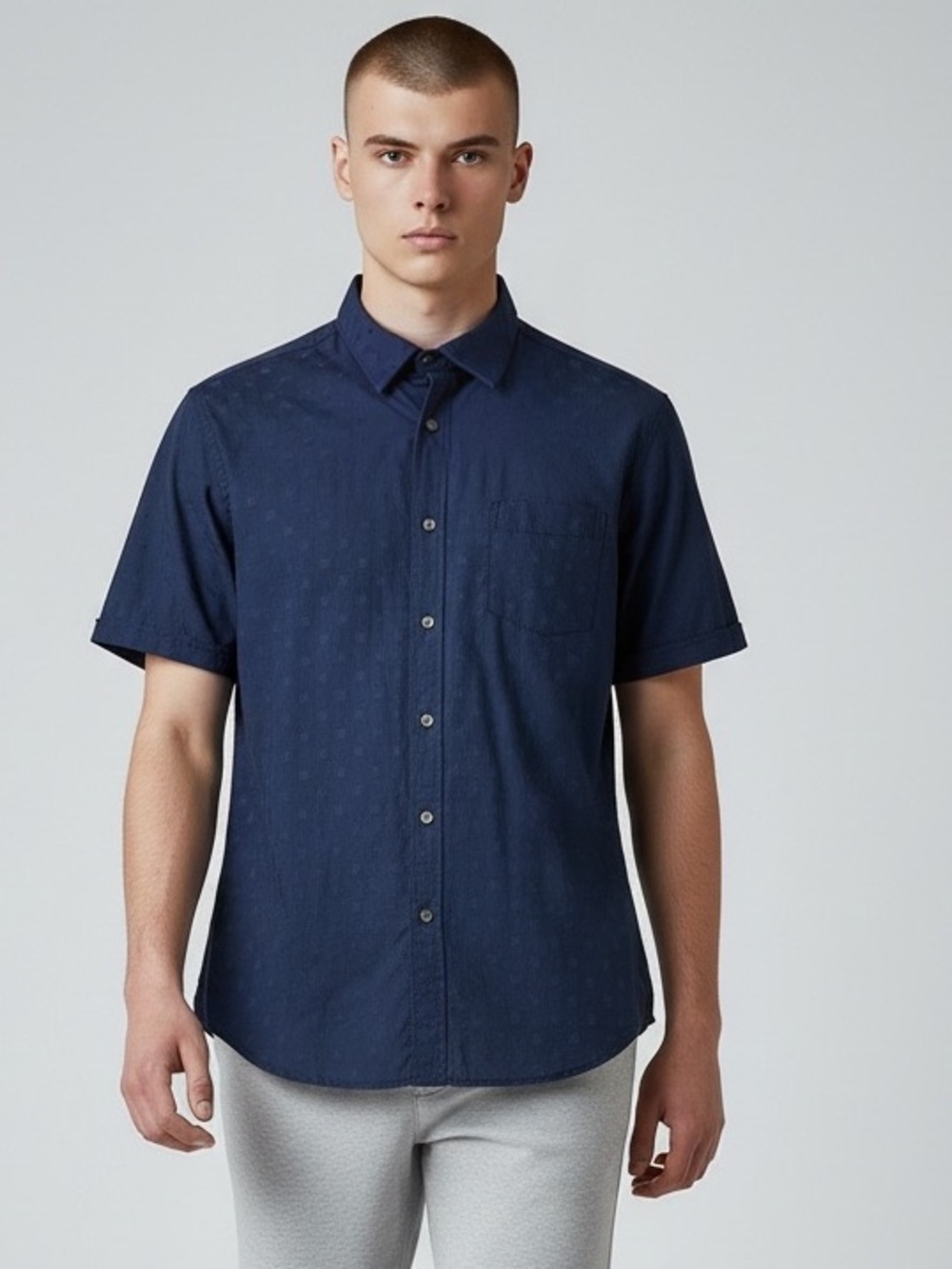 WOLFE REPUBLIC Men's Short Sleeve Button-Up Navy Size XLarge Y2K Casual Classic